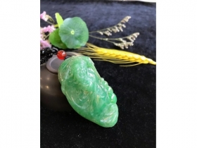1号满绿手把件