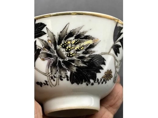 墨彩描金牡丹纹盖碗
