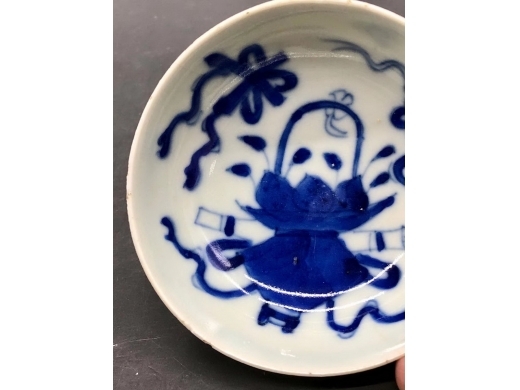 青花博古纹小碟