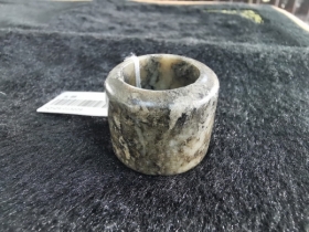 沁色扳指