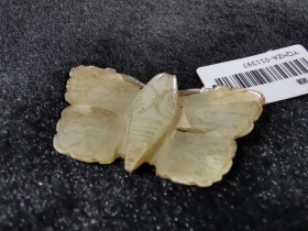 白玉蝴蝶佩