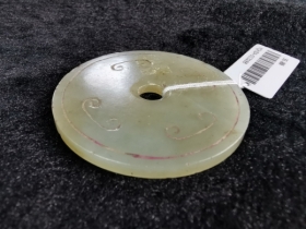 清白玉钩云纹璧