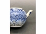 青花勾莲纹雕荷花小茶壶