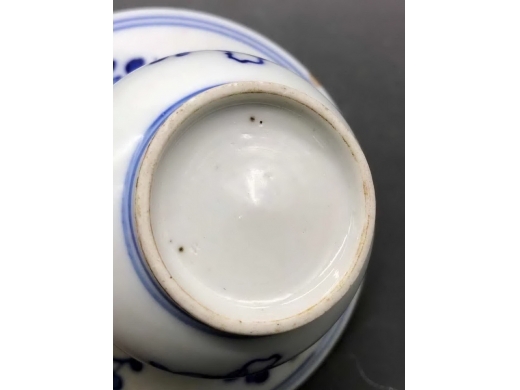 青花花果纹渣斗