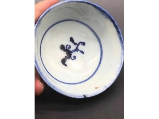 青花灵芝纹茶盏