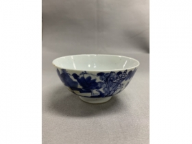 青花山水纹碗