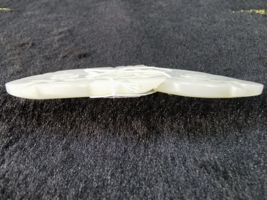 白玉蝴蝶带扣