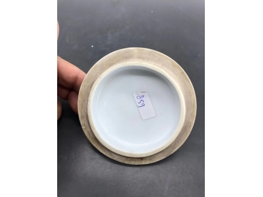 粉彩瓜瓞绵绵纹冬瓜罐