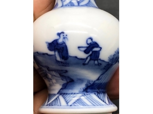 青花山水纹小花觚