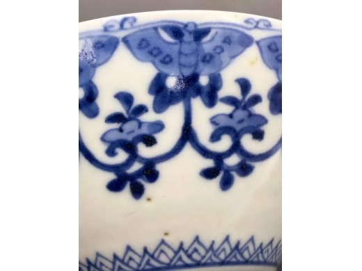 青花花蝶璎珞纹斗笠茶盏