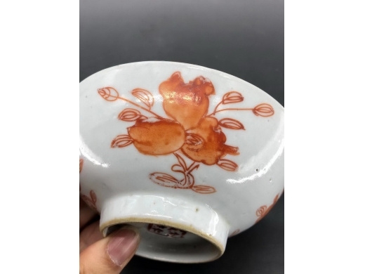 矾红三果碗二只