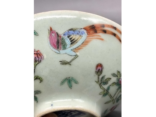 豆地广彩花鸟撇口碗