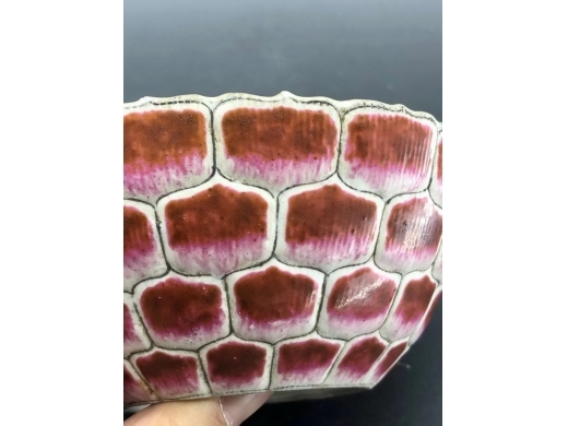 粉彩雕瓷荷花型碗