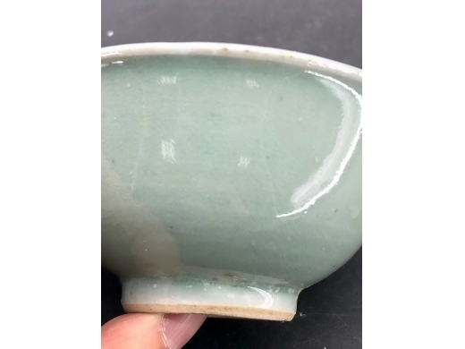外豆青里青花太极八卦纹茶盏