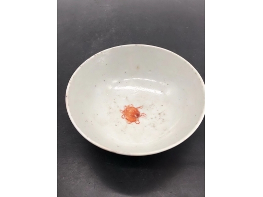 矾红三果碗二只