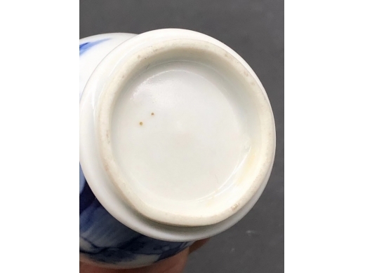 青花山水纹小花觚
