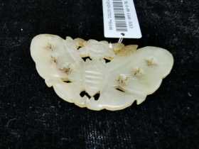 白玉蝴蝶佩