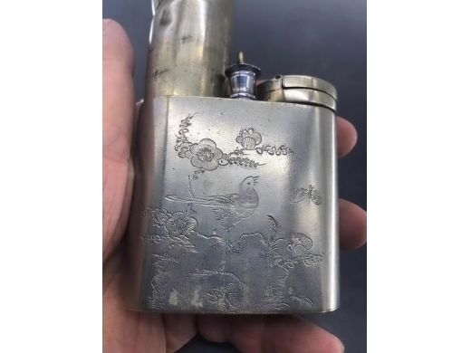 白铜刻嫦娥奔月水烟筒