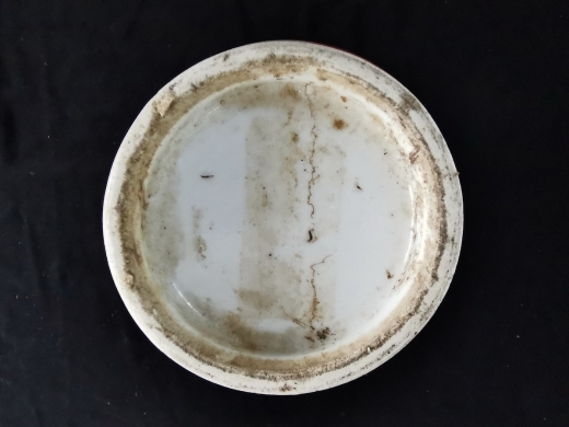 矾红狮纹尺瓶