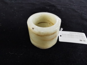 白玉沁色扳指