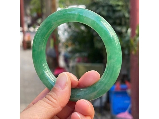 25号圆条满翠手镯
