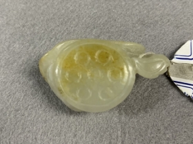 玉莲蓬坠