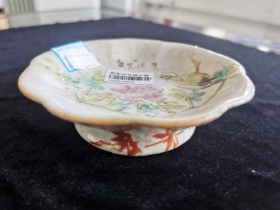 粉彩花鸟博古碟