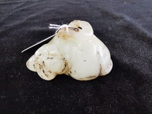白玉沁色莲蓬挂坠