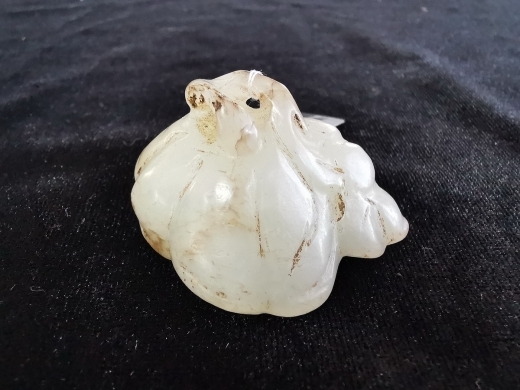 白玉沁色莲蓬挂坠
