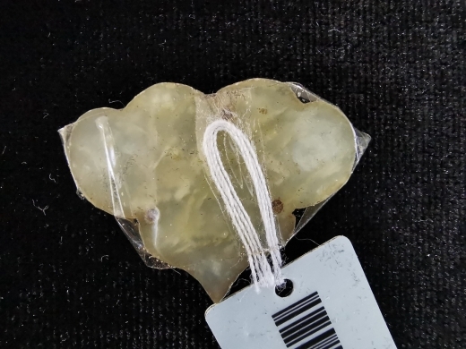 白玉灵芝纹帽正