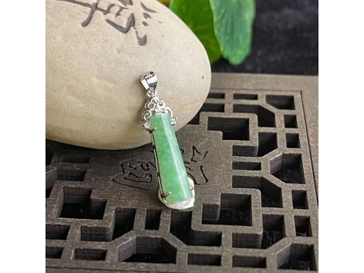 11号银镶绿挂件