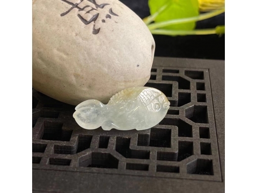 05号黄翡年年有余