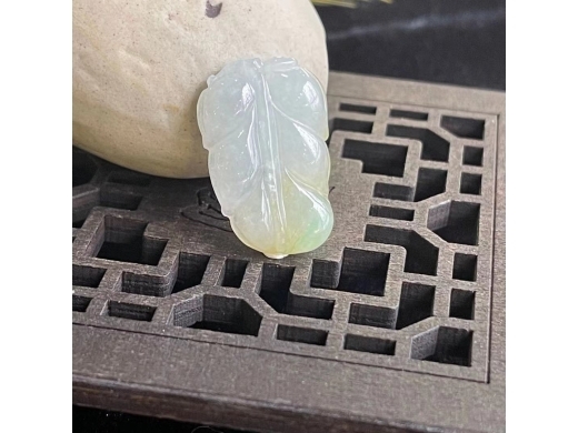 23号黄翡金枝玉叶