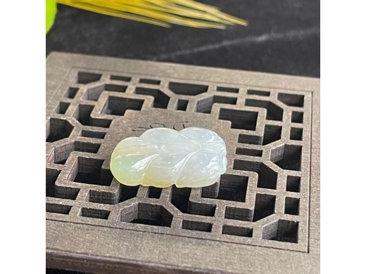 23号黄翡金枝玉叶