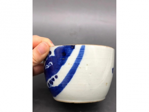 青花人物盖缸