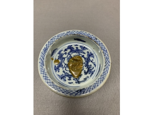 青花高足盘
