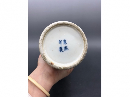 青花山水纹花插