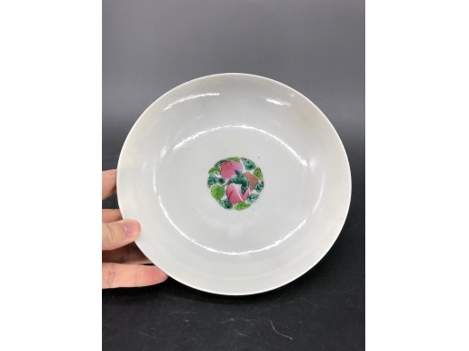 粉彩四季花卉纹盘