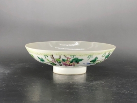 粉彩四季花卉纹盘