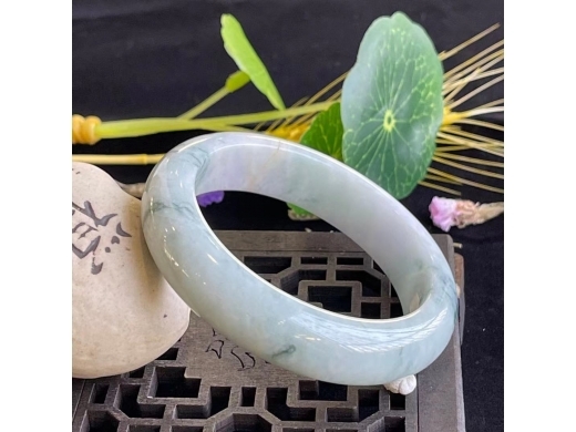 54飘花手镯