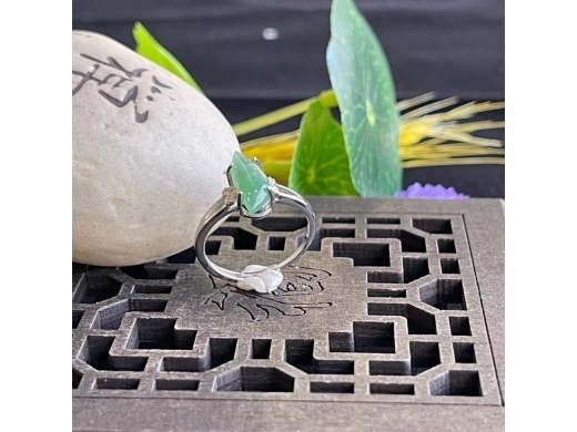 29银镶翠戒指