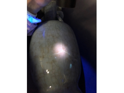蓝哥釉兽首衔环瓶