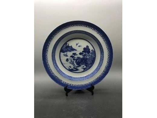青花楼阁山水纹折沿盘