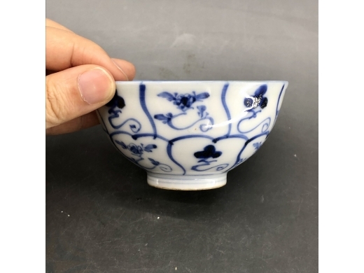 青花灵芝纹茶盏