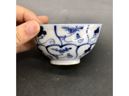 青花灵芝纹茶盏