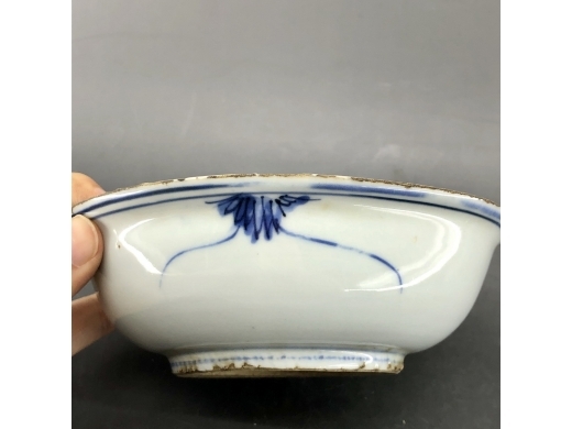 青花花篮纹半碗