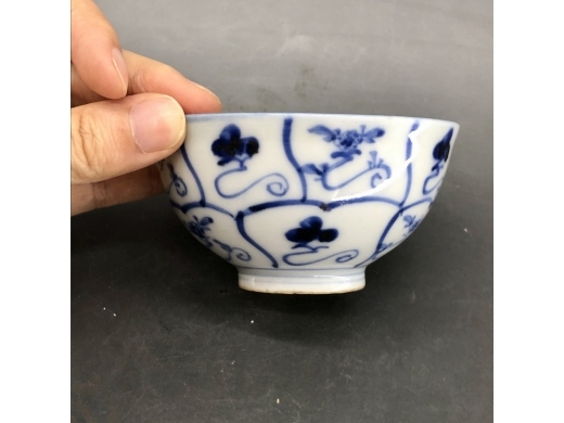青花灵芝纹茶盏