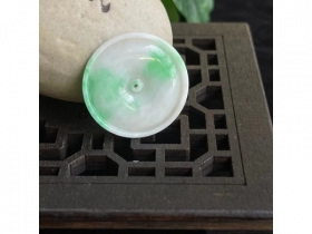 12翠色平安扣