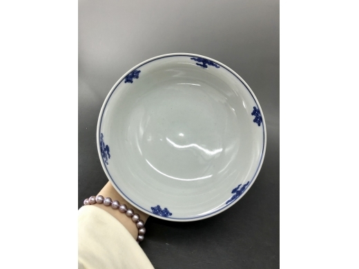 青花麒麟福寿康宁纹大盖碗