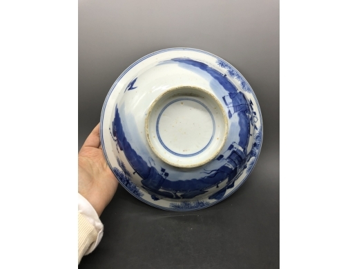 青花人物折沿大碗